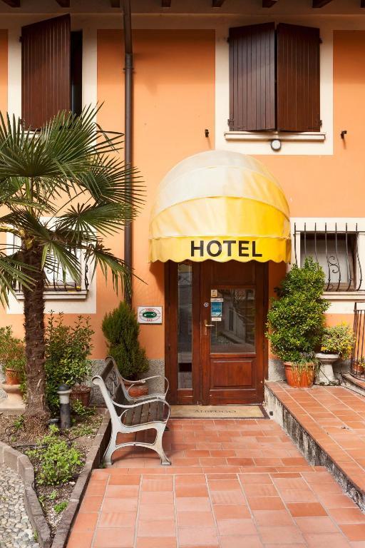 Hotel Antica Fonte Brescia Eksteriør billede